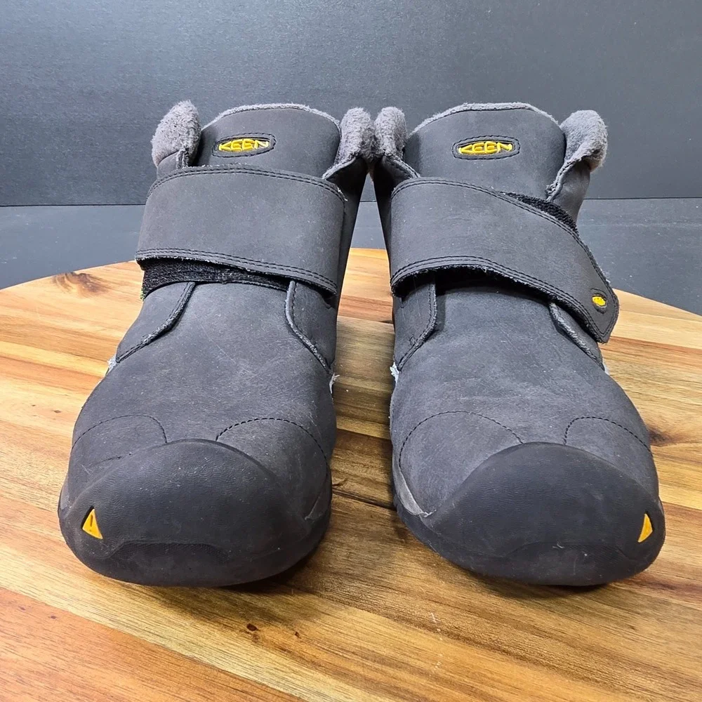 Keen Kootenay III Waterproof Snow Boots BIg Kids Youth Size US 4.5 Gray Outdoors